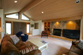 10 Tan Oak